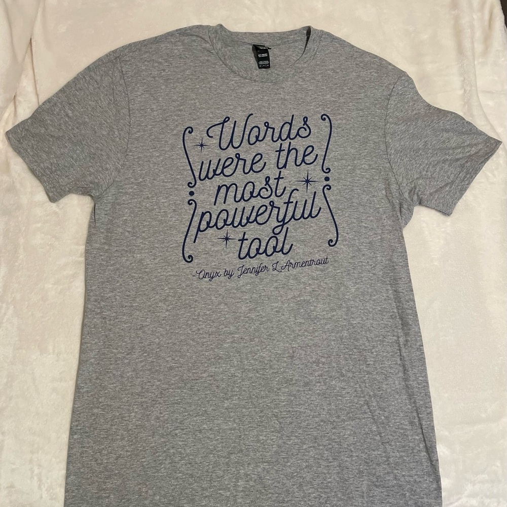 Bookish box Onyx t-shirt